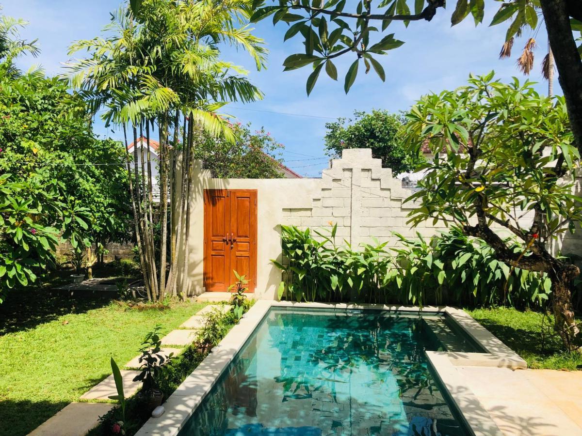 Villa Abhista Seminyak Εξωτερικό φωτογραφία