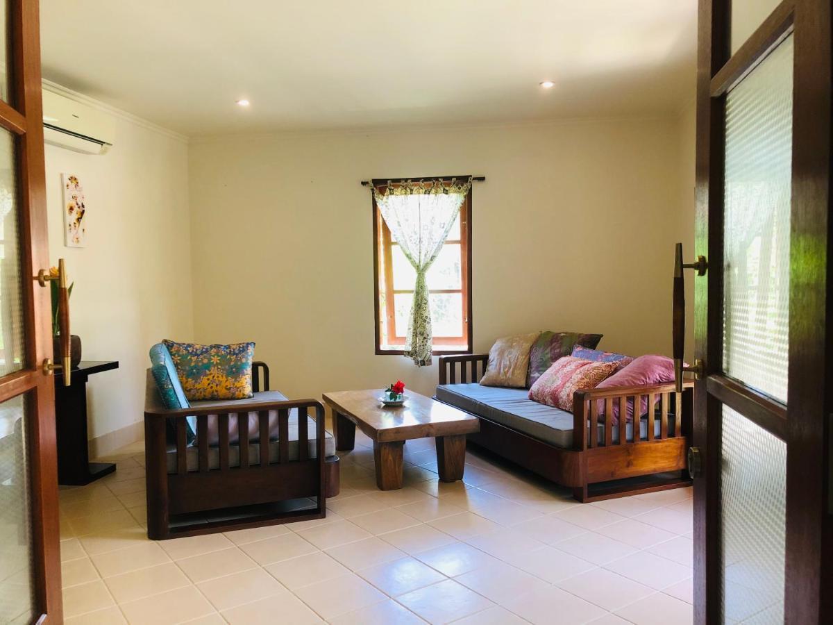 Villa Abhista Seminyak Εξωτερικό φωτογραφία