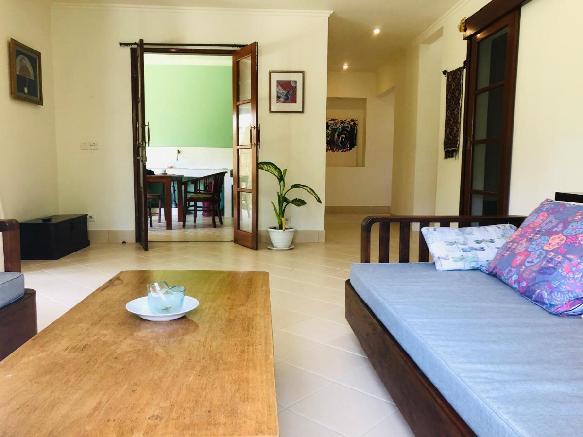 Villa Abhista Seminyak Εξωτερικό φωτογραφία
